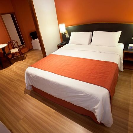 Hotel Moncloa São Paulo Exteriör bild