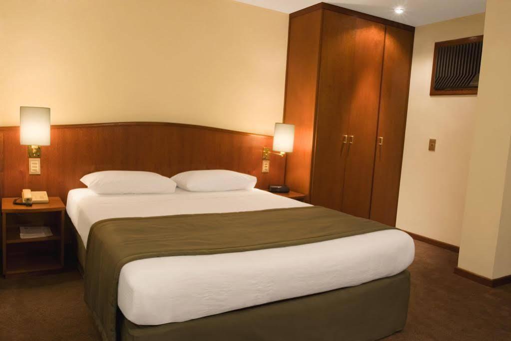 Hotel Moncloa São Paulo Exteriör bild