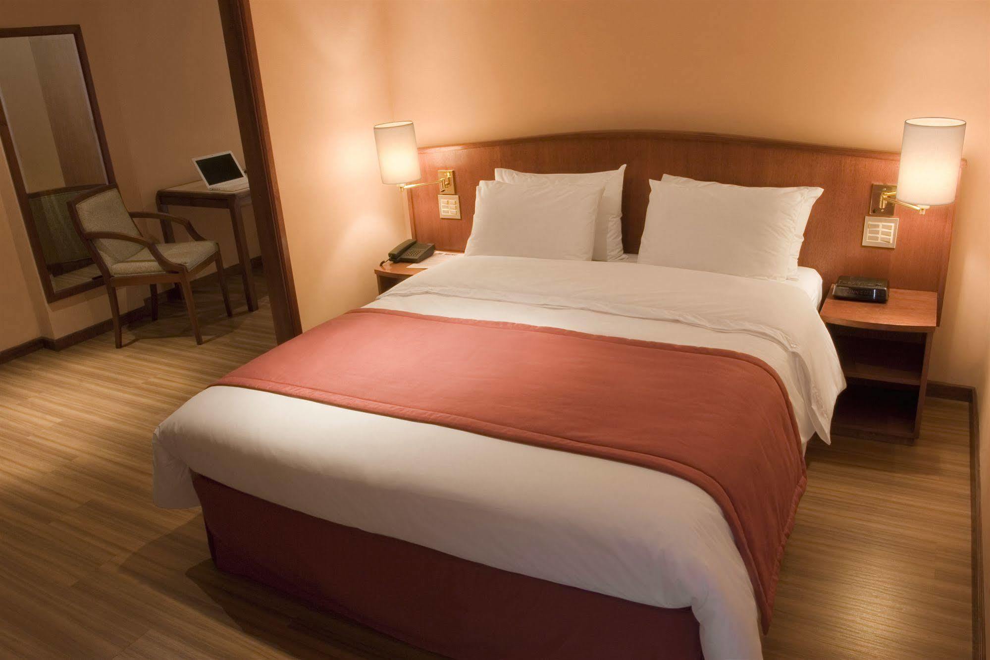 Hotel Moncloa São Paulo Exteriör bild
